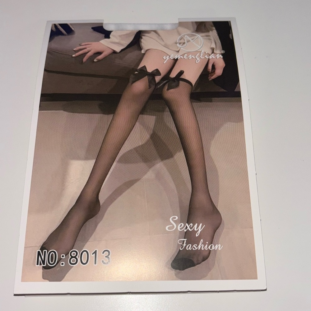 White kawaii bow stockings 🎀🤍